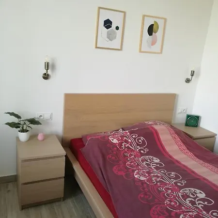 Flat Femina Street 华沙
