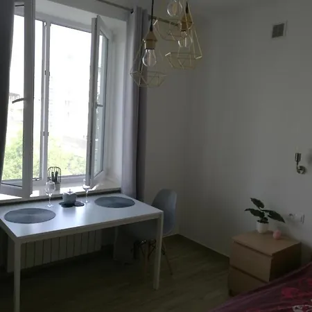 Apartment Flat Femina Street